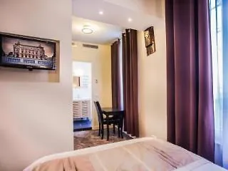 Hotel Du Lion D'or Louvre 3*