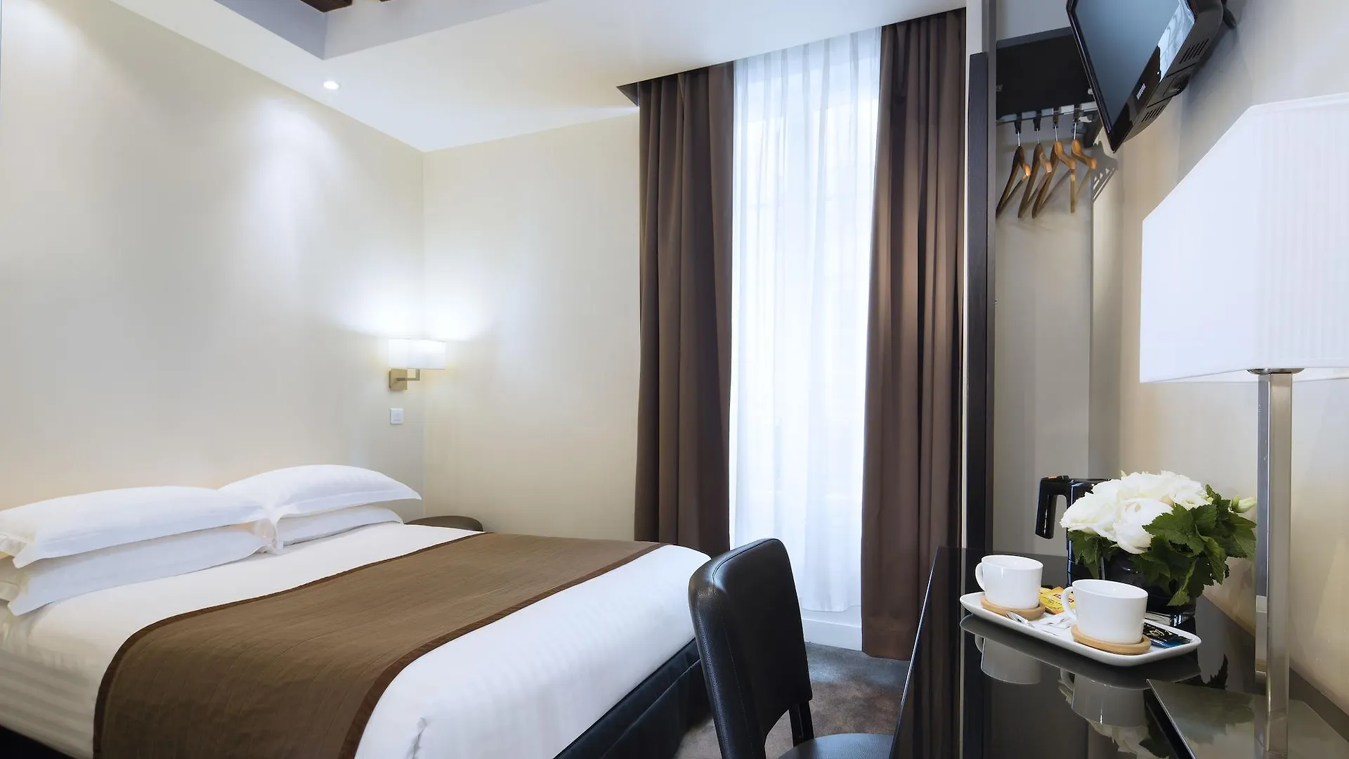 Du Lion D'or Louvre Hotel Parigi
